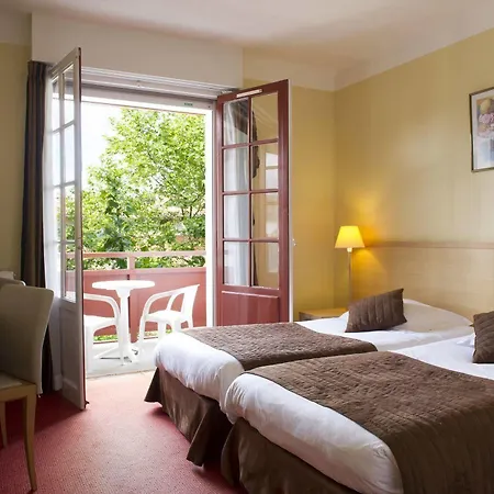 Hôtel&résidence Bleues Orhoïtza 3*