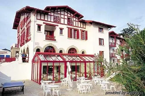 Szálloda & Bleues Orhoitza Hendaye