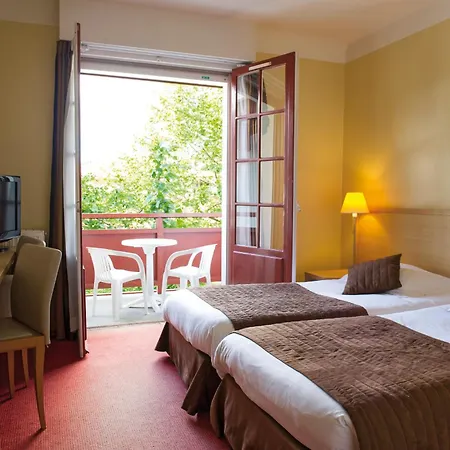 Hotel & Bleues Orhoitza 3*