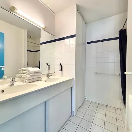 Hotel & Bleues Orhoitza 3*