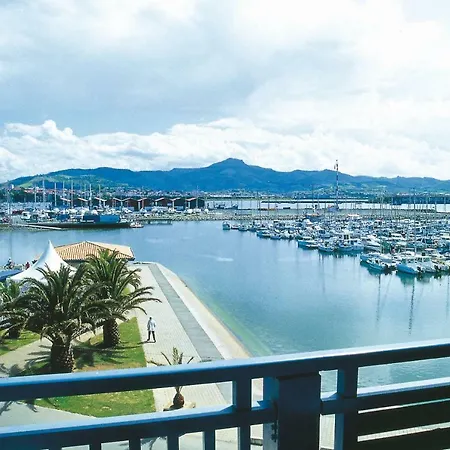 Szálloda & Bleues Orhoitza 3*