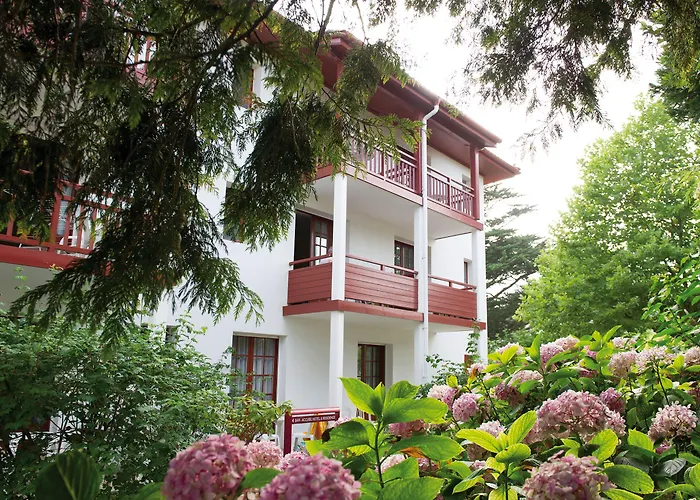 & Bleues Orhoitza 3*