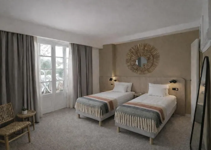 & Bleues Orhoitza Otel Hendaye