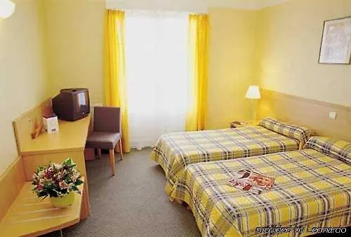 Otel & Bleues Orhoitza 3*