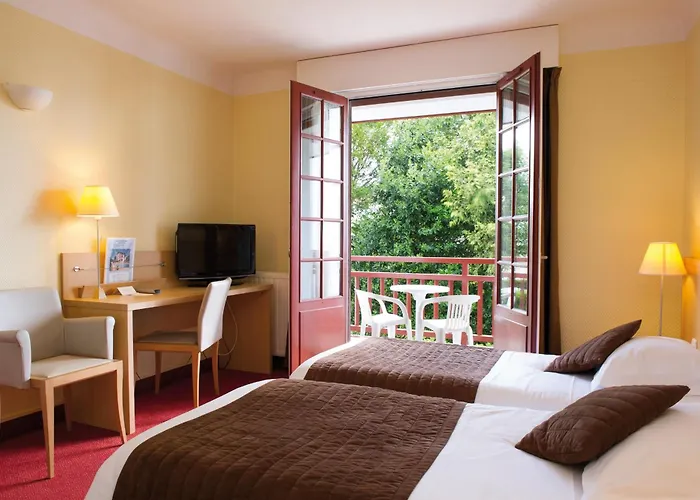 Hotel & Bleues Orhoitza 3*