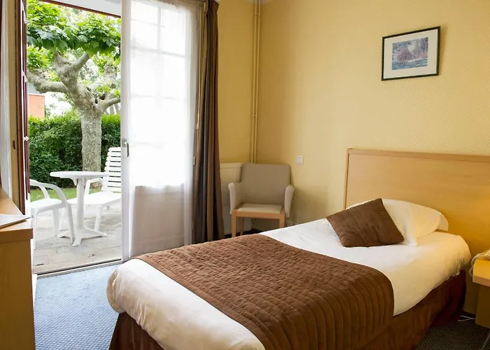 Otel & Bleues Orhoitza 3*