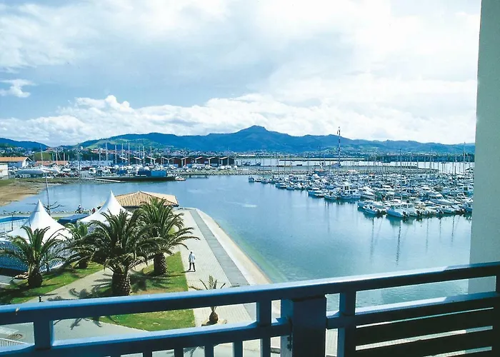 Hotel & Bleues Orhoitza 3*